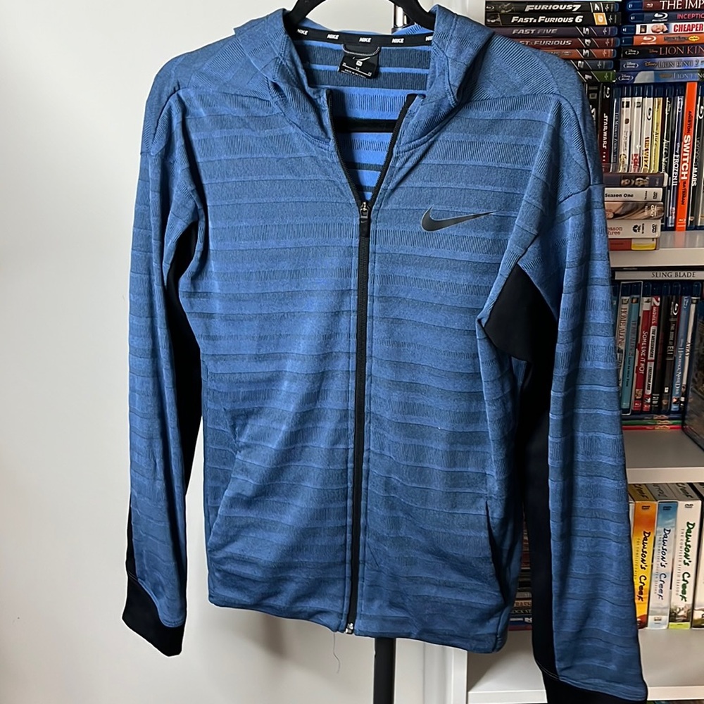 XL Nike Light Jacket Zipped